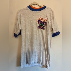 Vintage UF t-shirt. Size medium